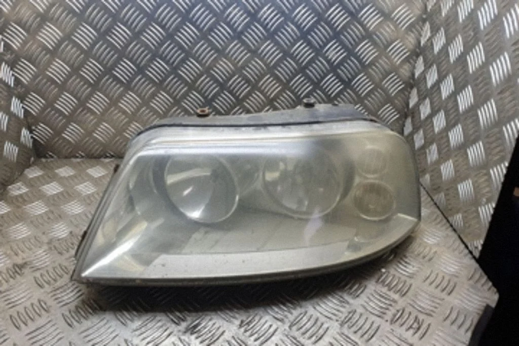 Esituli – Volkswagen Sharan (1996-2000)