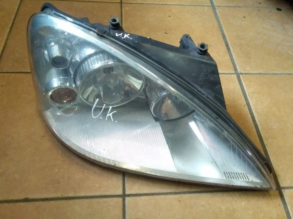 Reflektor – Ford Galaxy (2000-2006)