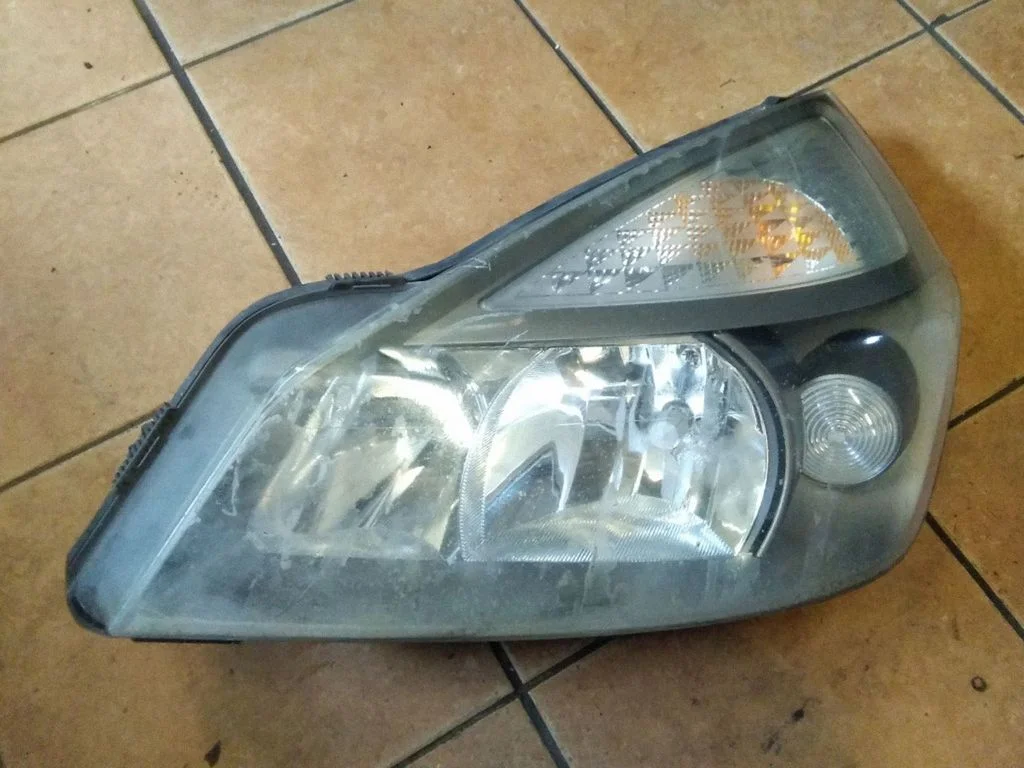 Headlight/headlamp – Renault Espace - Grand espace IV (2004-2014)