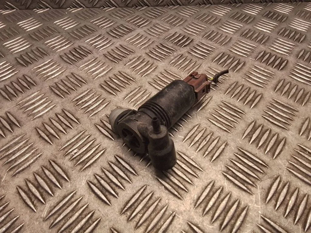 Klaasipesuvedeliku pump (klaaside) 1050008001