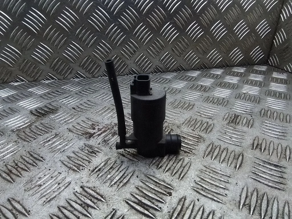 Klaasipesuvedeliku pump (klaaside) 853300F020