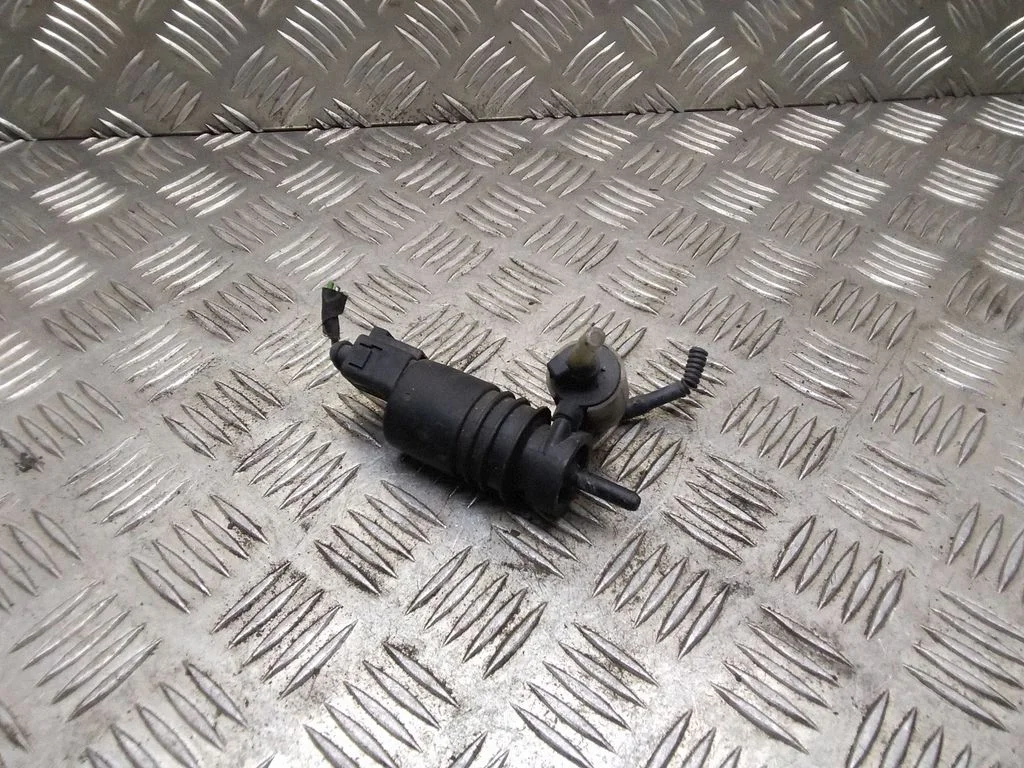 Pompka spryskiwacza szyb – Audi A3 S3 8P (2003-2012)
