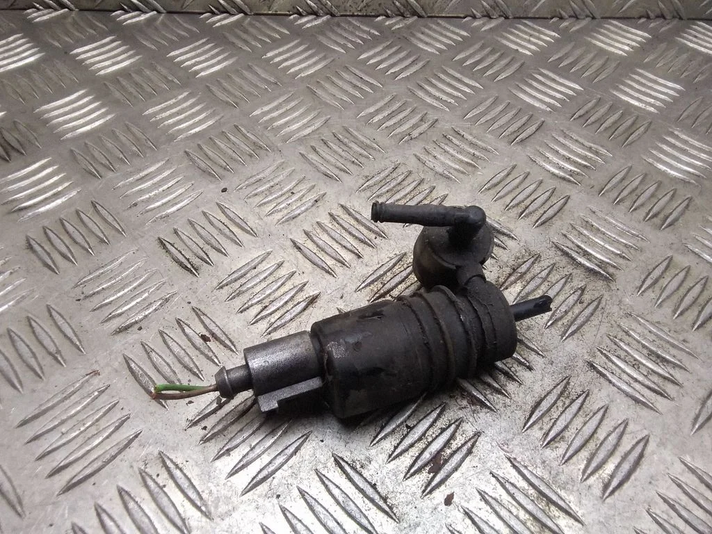 Logu mazgāšanas šķidruma sūknis (stiklu) – Volkswagen Sharan (1996-2000)
