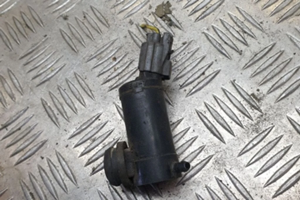 Logu mazgāšanas šķidruma sūknis (stiklu) – Volkswagen Sharan (2001-2010)