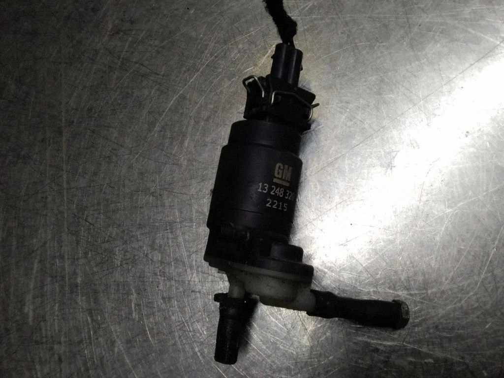 Windscreen/windshield washer pump 13248320