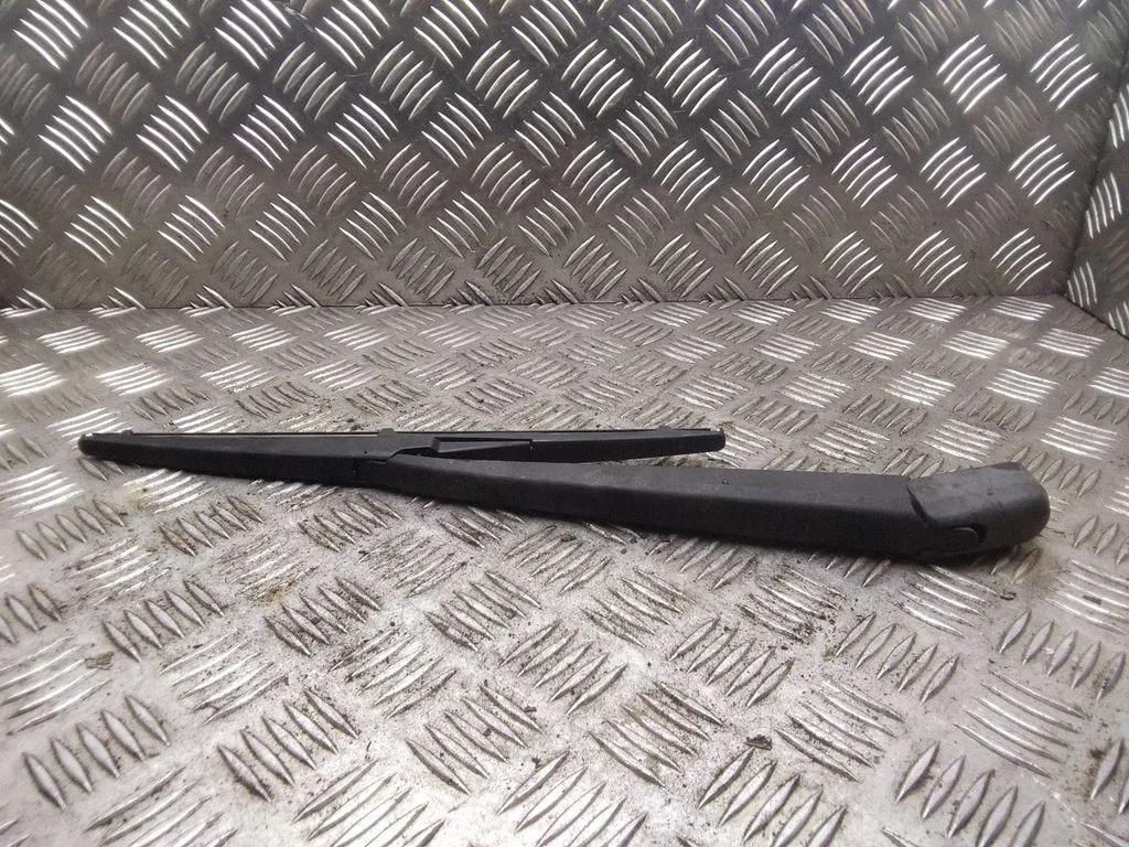 Rear wiper blade arm – Mazda 6 (2002-2008)
