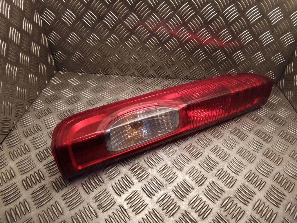 Tagatuli keres – Opel Vivaro (2001-2014)