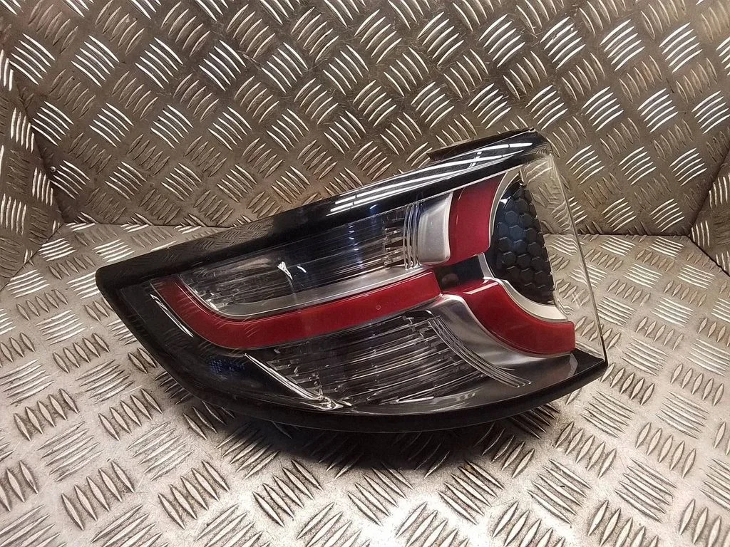 Lampa tylna w błotniku – Land Rover Discovery Sport (2014-)
