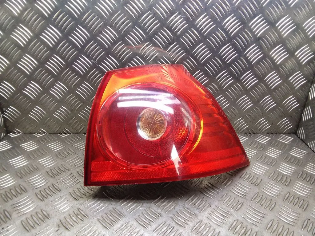 Rear/tail lights – Volkswagen Golf Plus (2005-2013)
