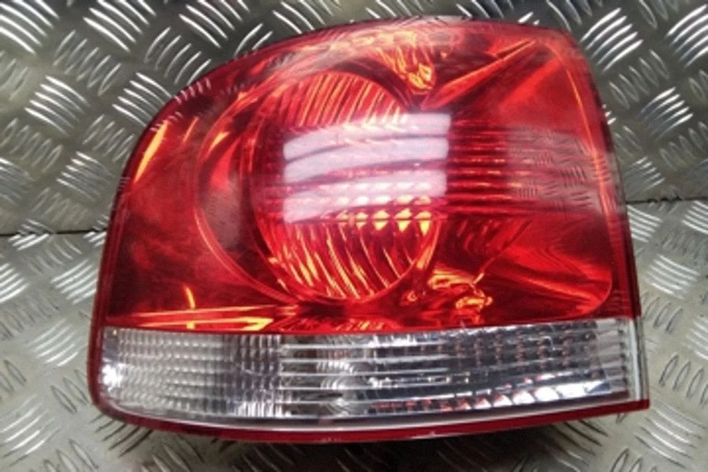 Rear/tail lights 7L6945095K