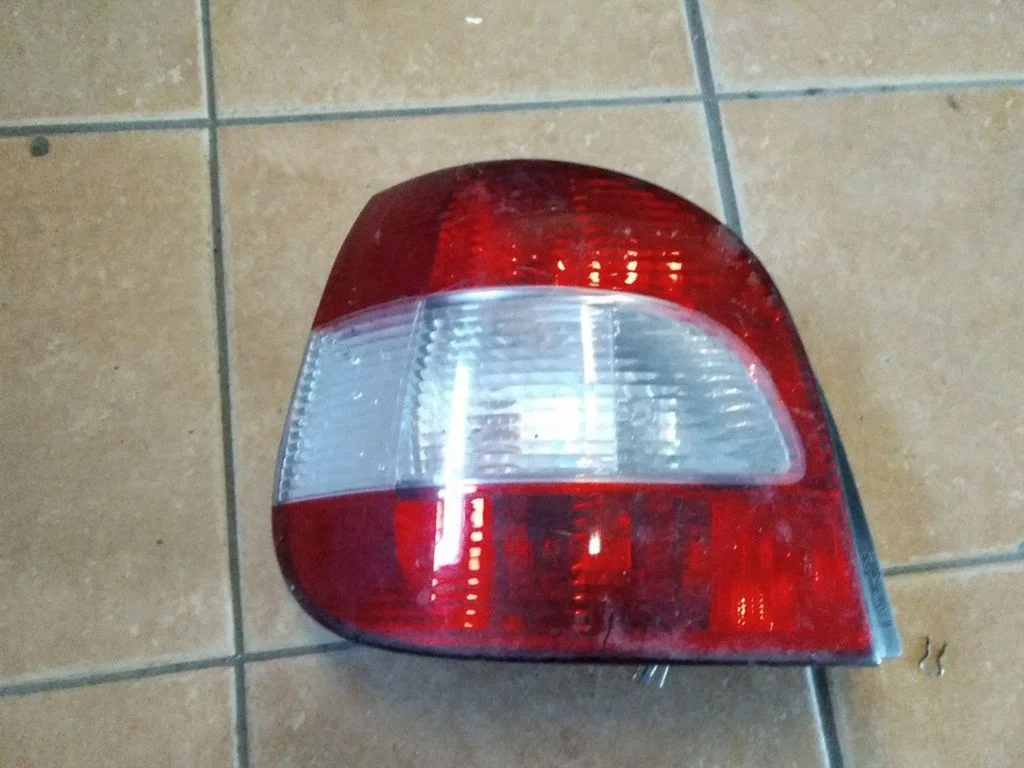 Rear/tail lights – Renault Scenic I (1996-2003)