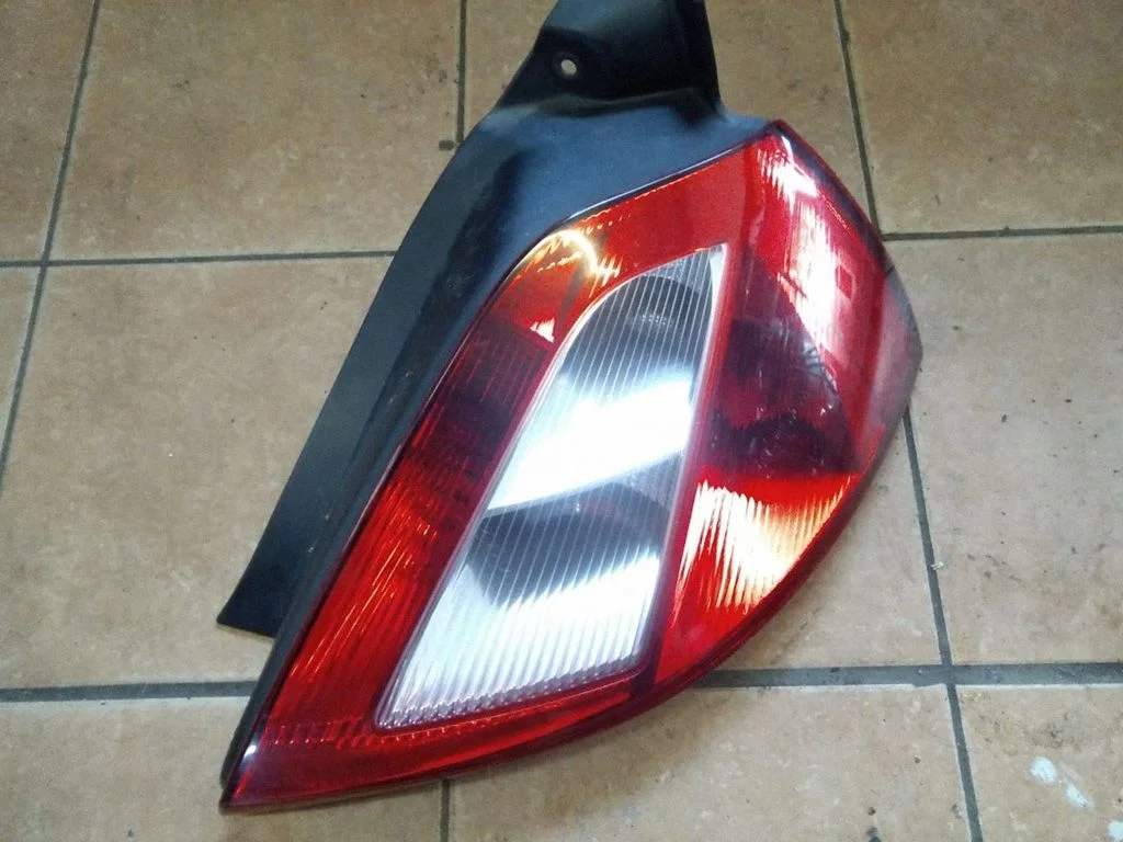 Tagatuli keres – Renault Megane II (2002-2005)