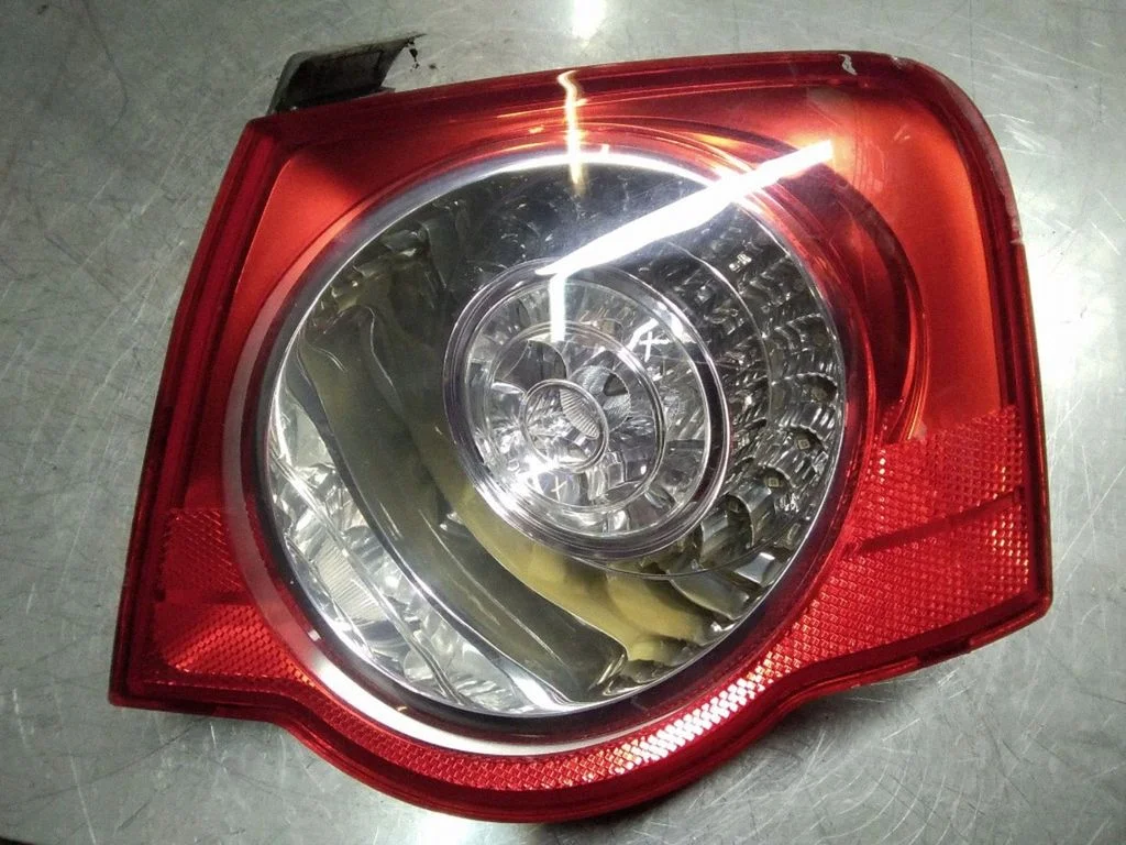 Tagatuli keres – Volkswagen Passat B6 (2005-2010)