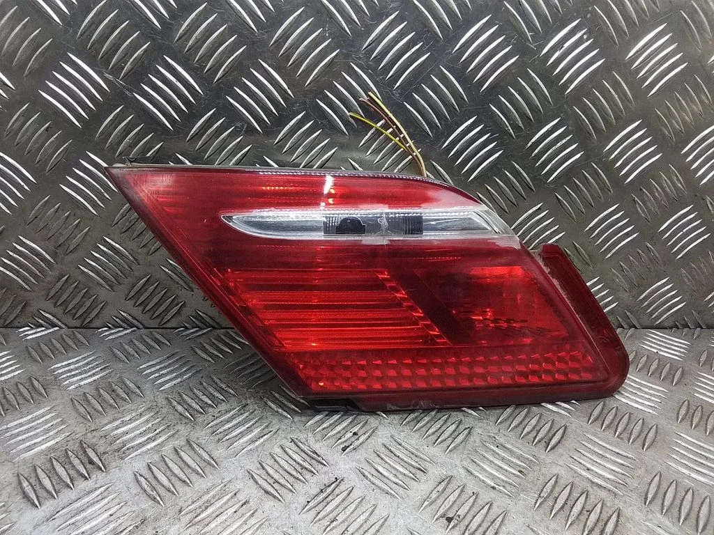 Aizmugurējais lukturis bagāžnieka vākā – BMW 7. sērija E65 E66 (2001-2008)
