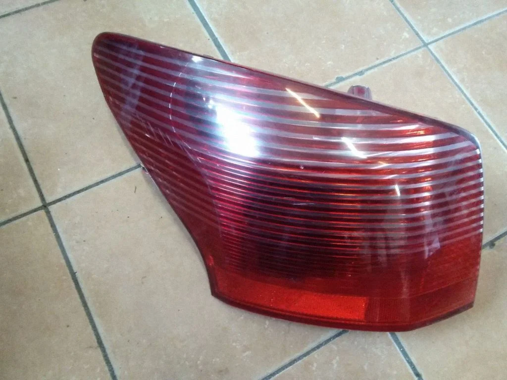 Rear/tail lights