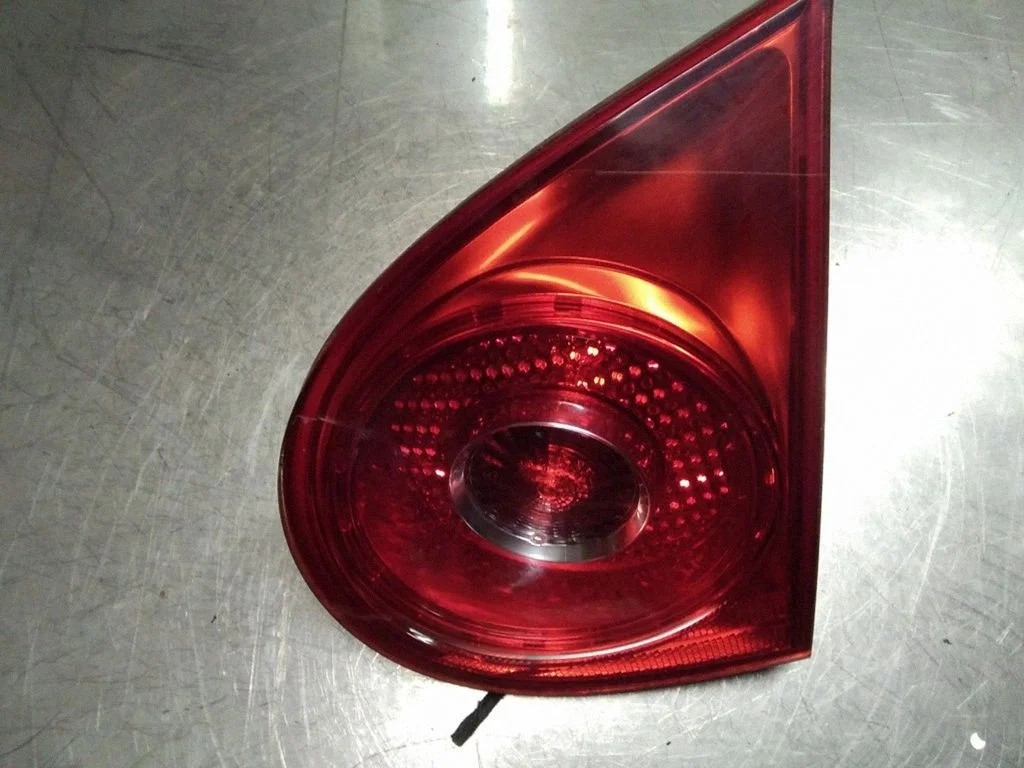 Tailgate rear/tail lights – Volkswagen Golf IV (1998-2005)