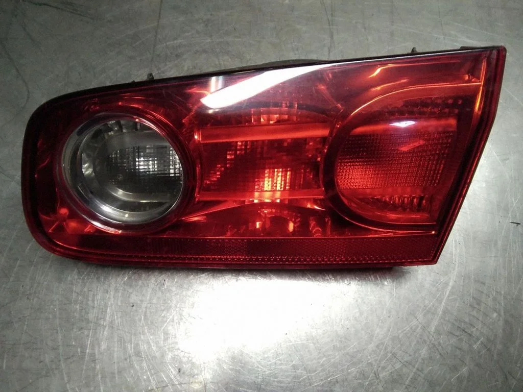 Tailgate rear/tail lights – Renault Laguna II (2001-2007)