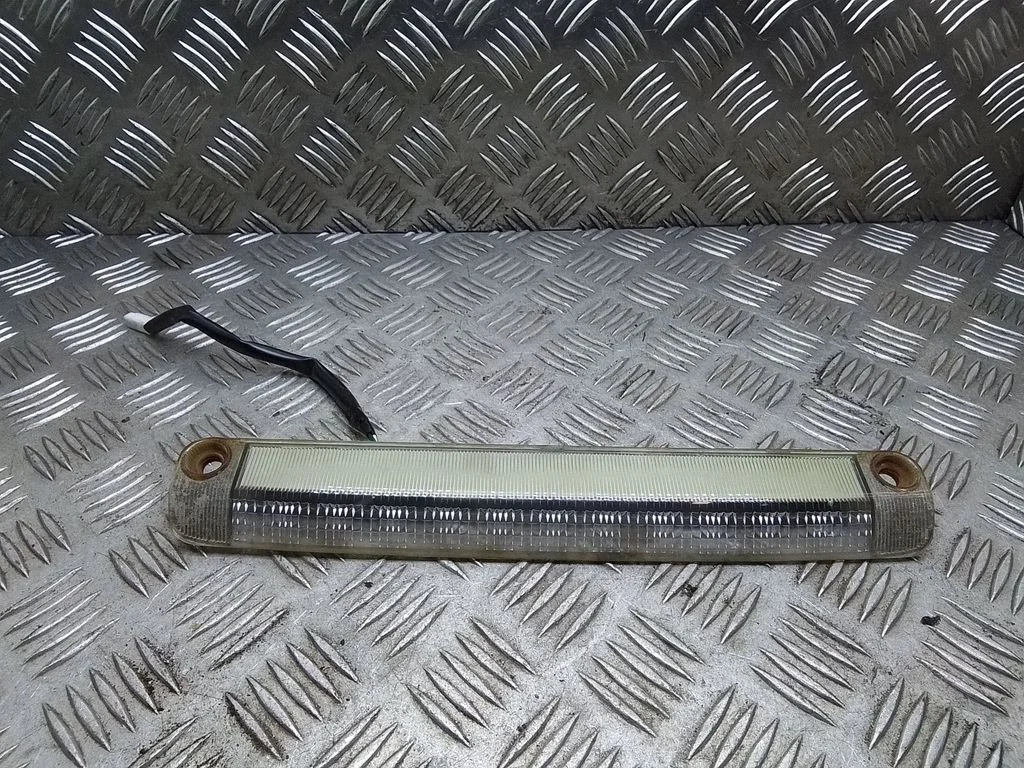Third/center stoplight – Toyota Prius (XW30) (2009-2015)