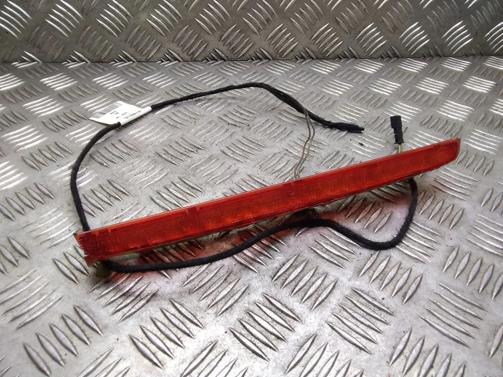 Third/center stoplight – Mercedes-Benz S-Class W220 (1998-2006)