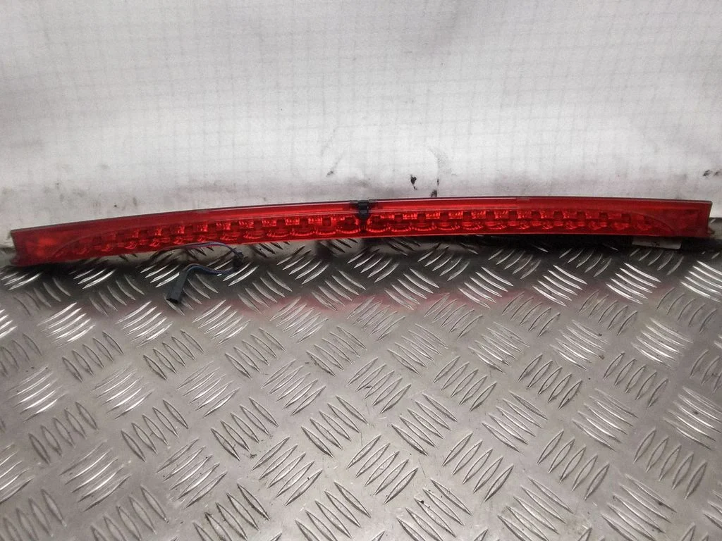 Trzecie światło stop – BMW Seria 3 E90 E91 (2005-2012)