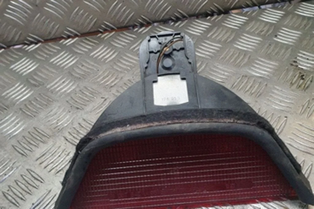 Third/center stoplight – BMW 5 Series E39 (1996-2003)