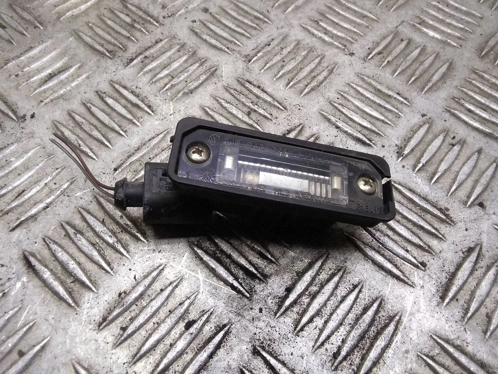 Number plate light – Volkswagen Passat B5.5 (2001-2005)