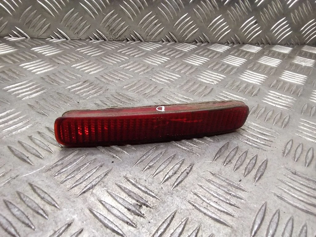 Odblask tylny – Toyota Corolla Verso AR10 (2004-2009)