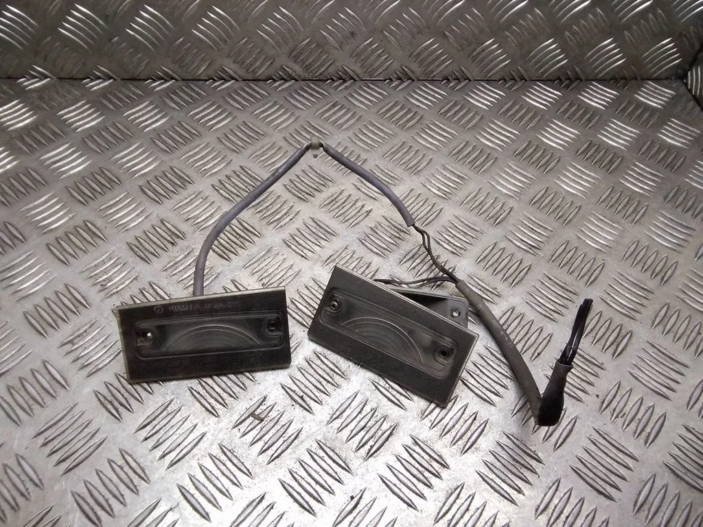 Numbrimärgi valgustus – Subaru Outback (2004-2006)