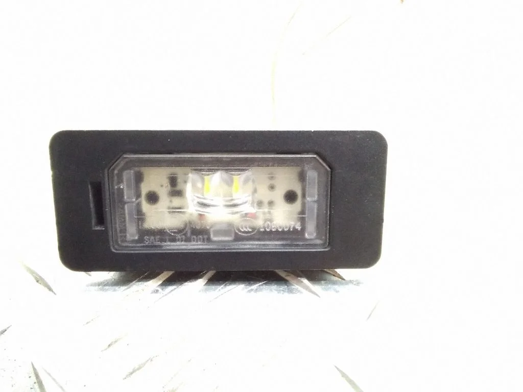 Numbrimärgi valgustus – BMW 3-seeria E90 E91 (2005-2012)