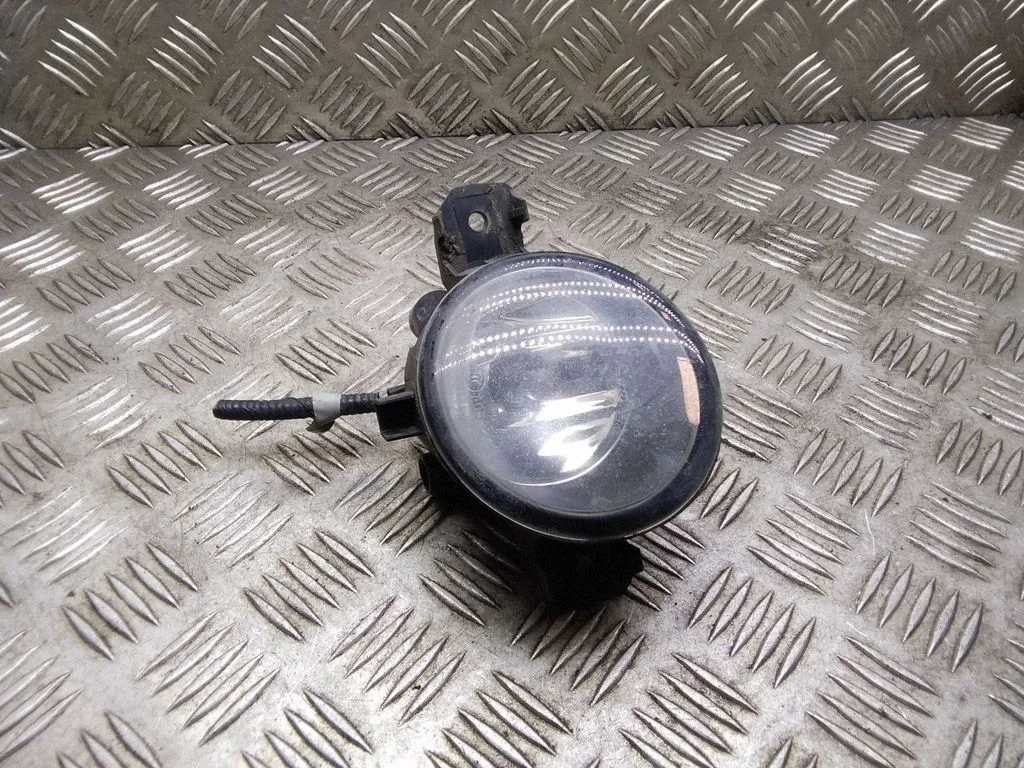 Halogen przedni – Nissan Qashqai+2 (2010-2014)