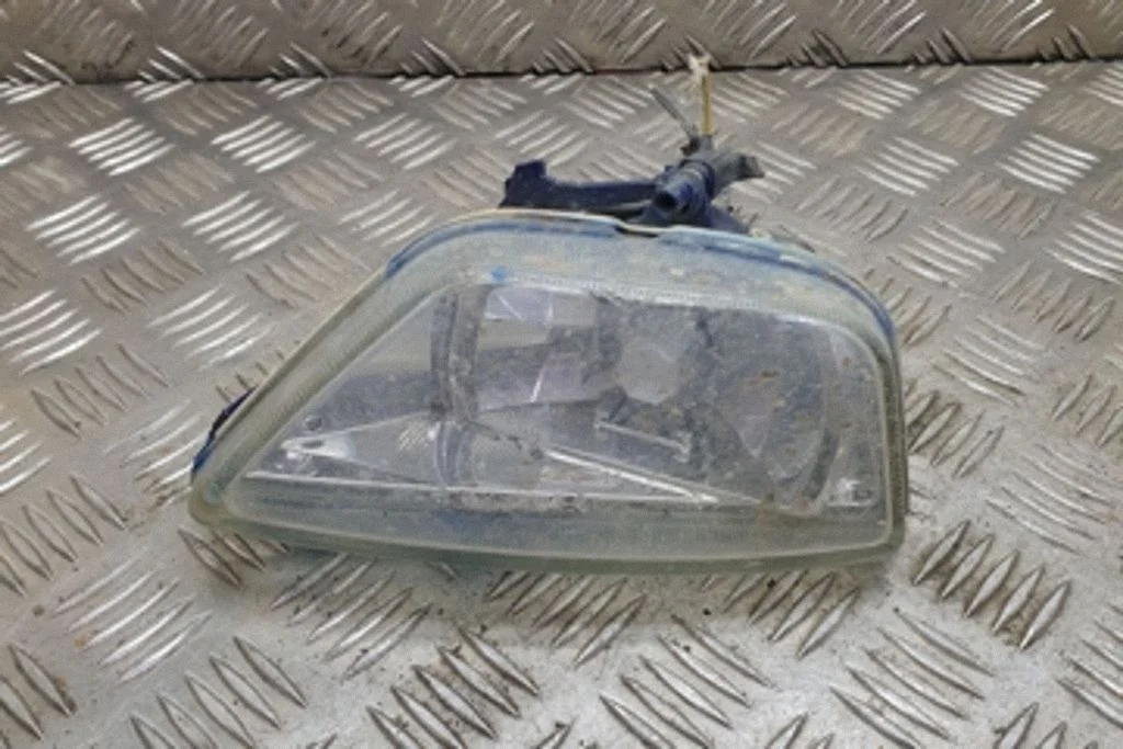 Eesmine udutuli – Ford Focus C-MAX (2003-2010)