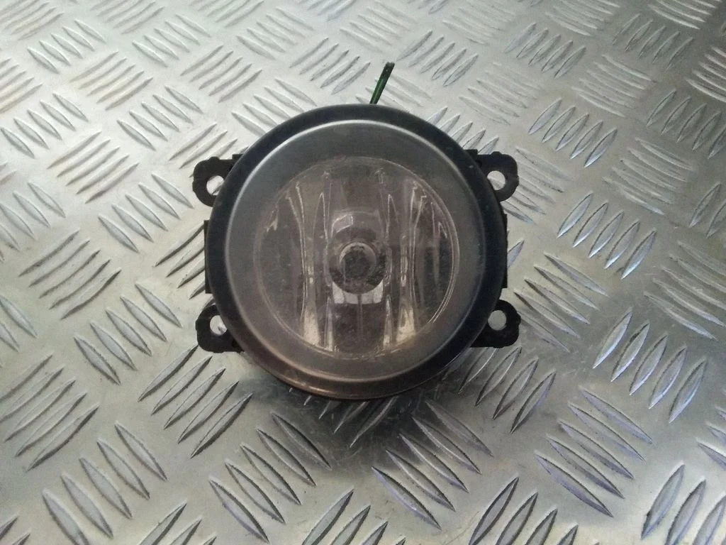 Priekšējais miglas lukturis – Citroen C4 I (2004-2010)