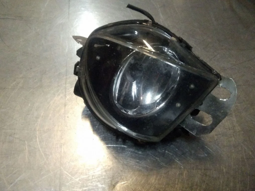 Front fog light – BMW 3 Series E90 E91 (2005-2012)