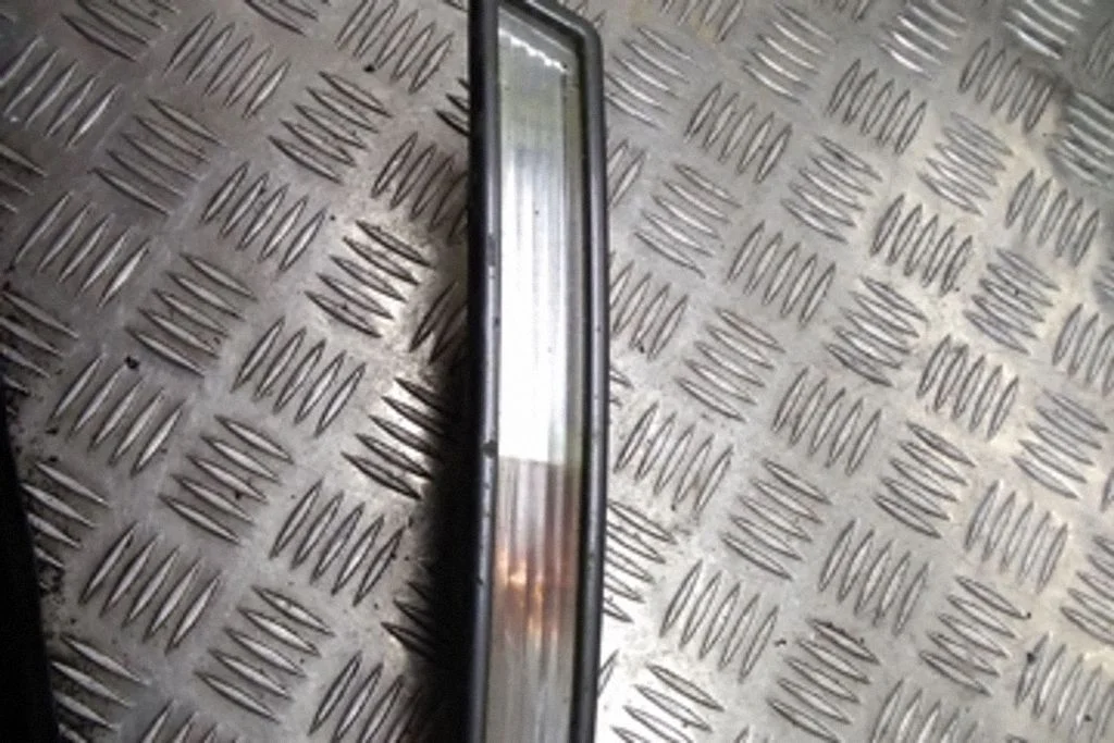 Front indicator light – Volkswagen Passat B5.5 (2001-2005)
