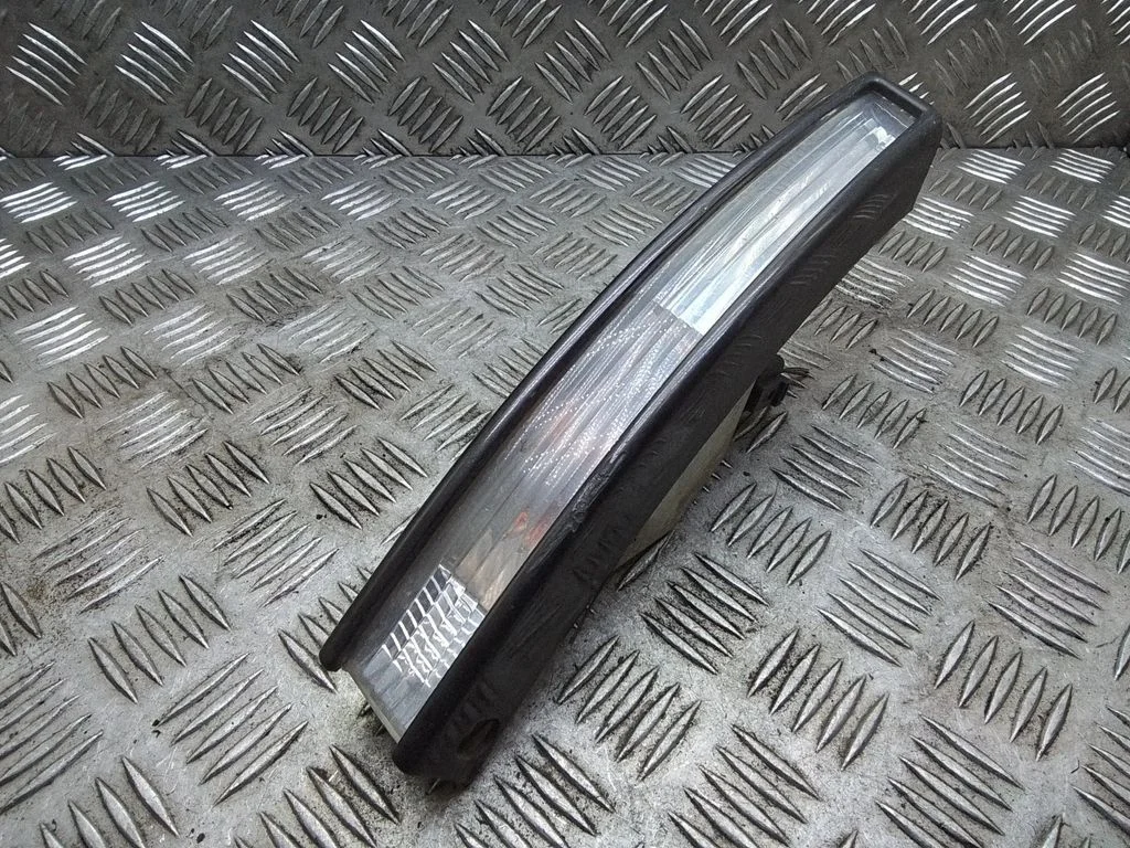 Spārna pagrieziena lukturis 3C0953041E