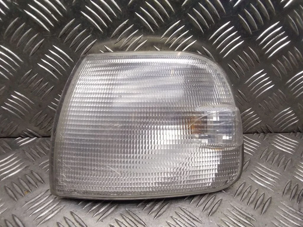 Front fender indicator light – Volkswagen Transporter - Caravelle T4 (1991-2003)