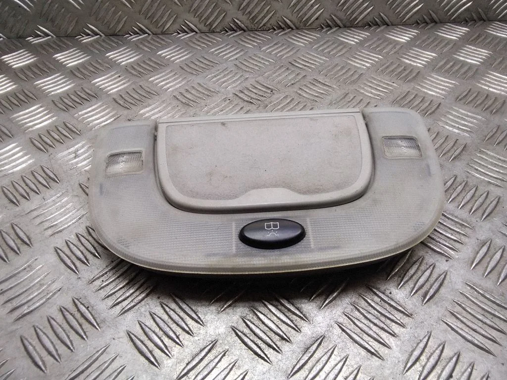 Rear seat light – Mercedes-Benz S-Class W220 (1998-2006)