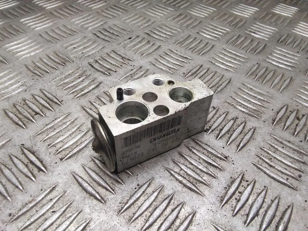 Air conditioning (A/C) expansion valve – Audi A3 S3 8P (2003-2012)