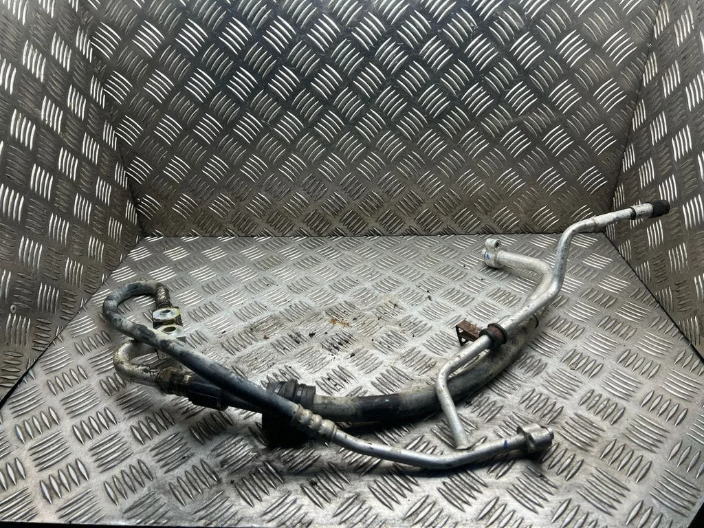 Gaisa kondicioniera caurule (-es)/šļūtene (-es) – Ford Transit - Tourneo Connect (2009-2013)