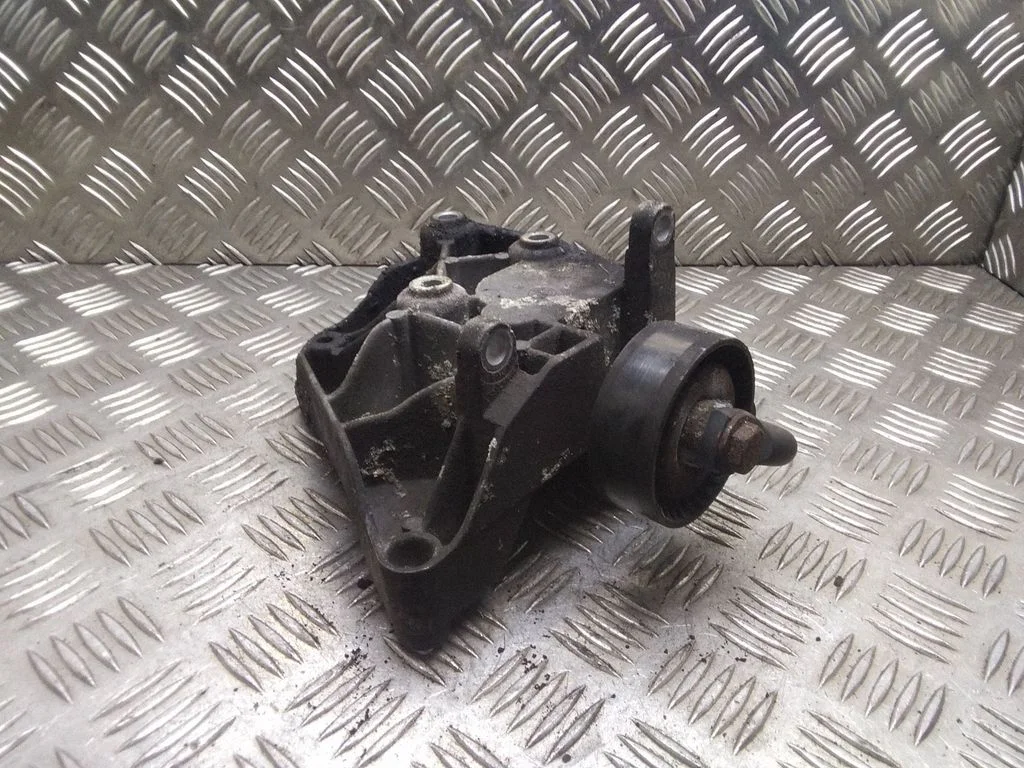 Wspornik sprężarki klimatyzacji – BMW Seria 3 E46 (1998-2005)
