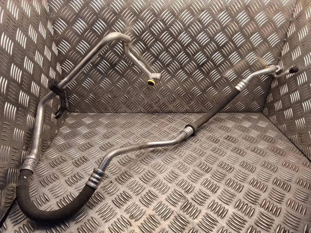 Air conditioning (A/C) pipe/hose – BMW X1 E84 (2009-2015)