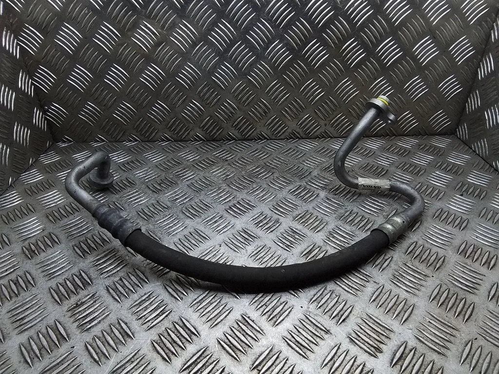 Air conditioning (A/C) pipe/hose – Volvo V60 (2013-2018)