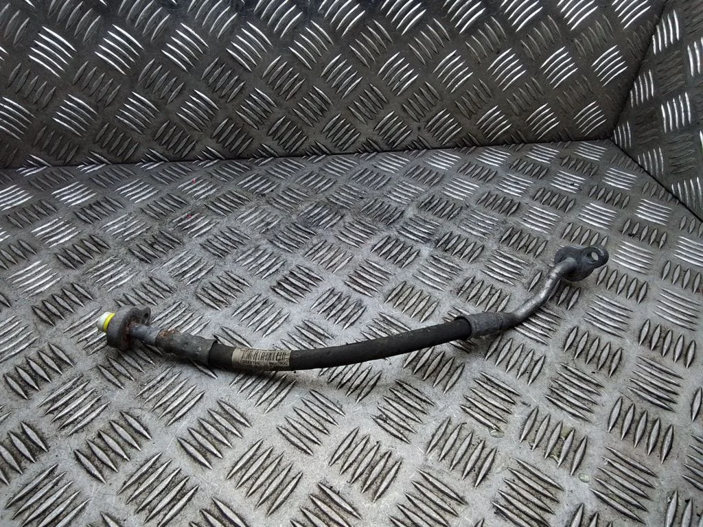 Air conditioning (A/C) pipe/hose – Volvo V60 (2013-2018)