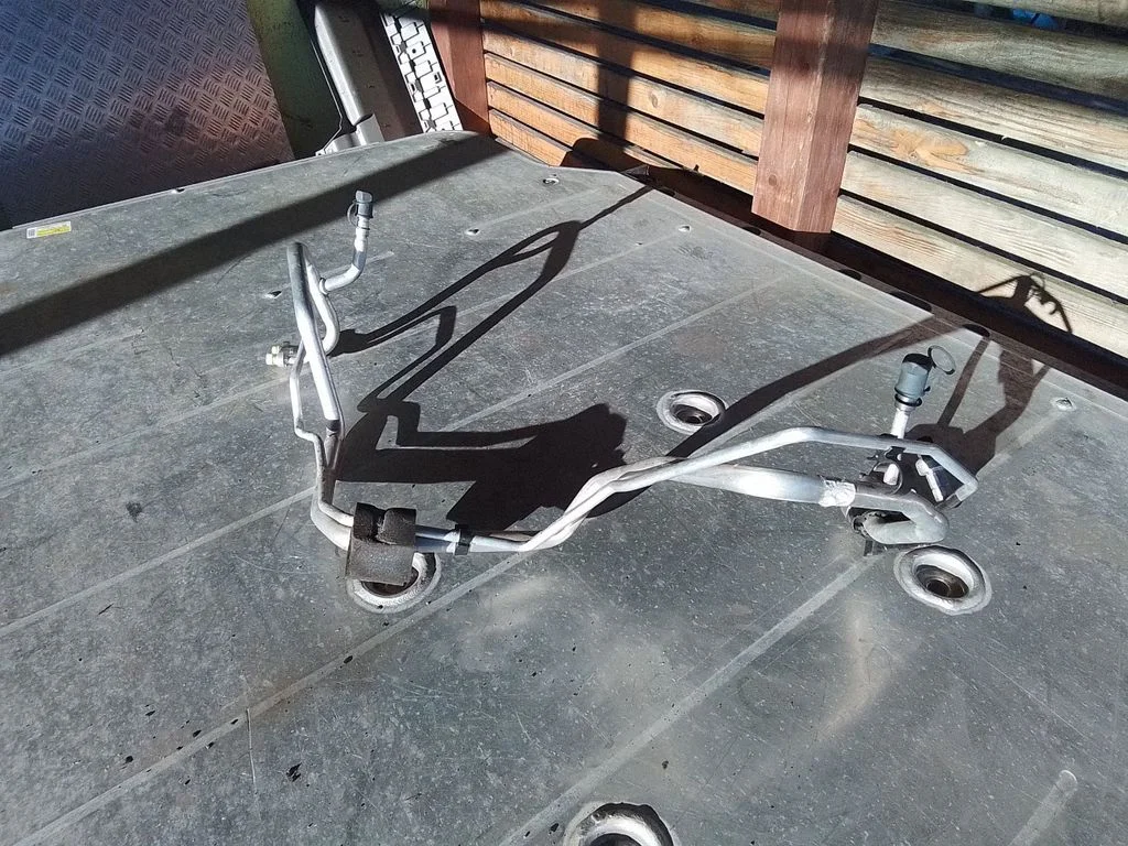 Air conditioning (A/C) pipe/hose – Volvo V60 (2013-2018)