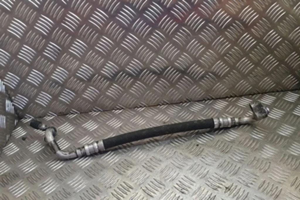 Air conditioning (A/C) pipe/hose – Ford Galaxy (2000-2006)