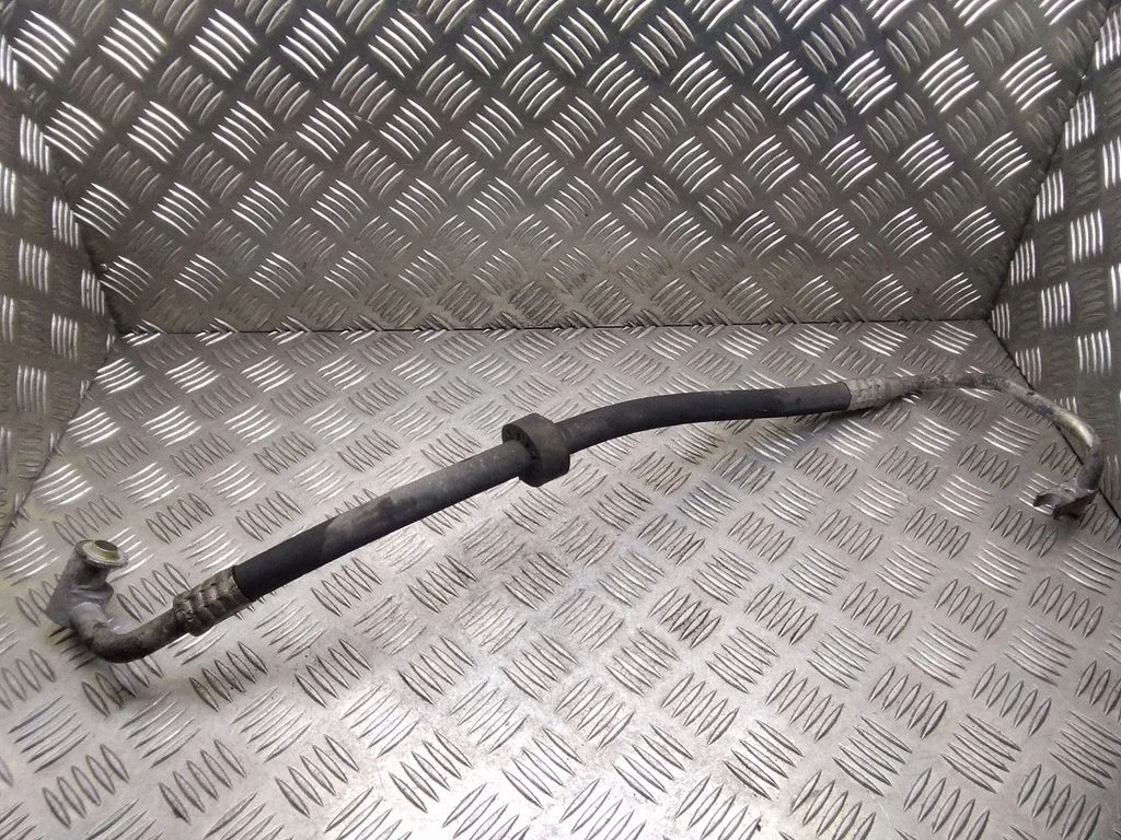 Air conditioning (A/C) pipe/hose