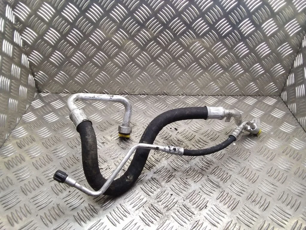 Kliimaseadme toru / voolik – BMW 1-seeria E81 E87 (2004-2011)