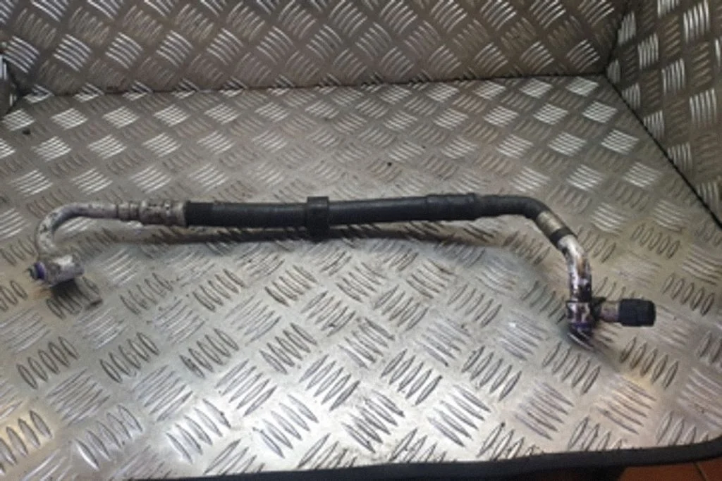 Air conditioning (A/C) pipe/hose – Ford Galaxy (2000-2006)