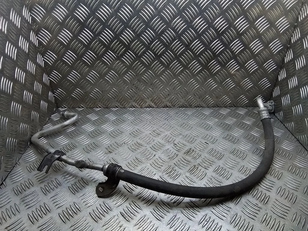 Air conditioning (A/C) pipe/hose – Toyota Avensis T250 (2006-2009)