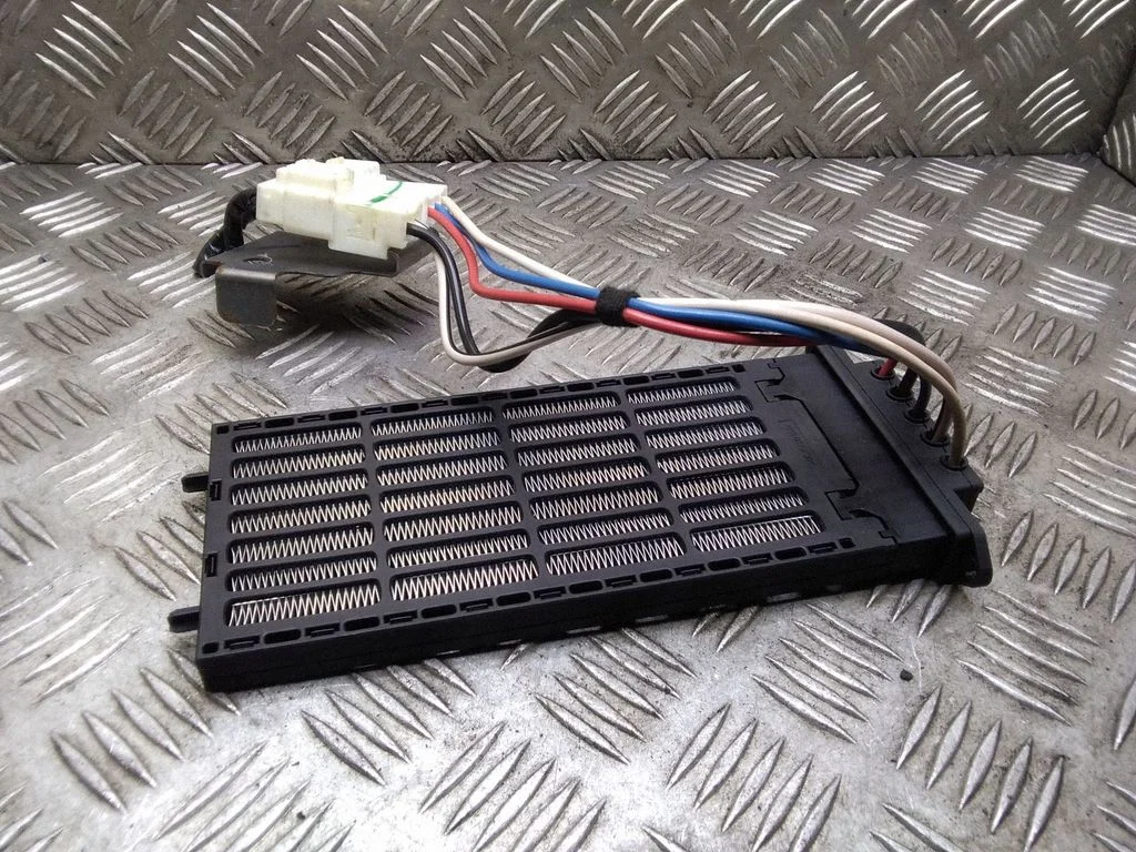 Elektriskais salona krāsniņas radiators – Nissan Qashqai+2 (2010-2014)